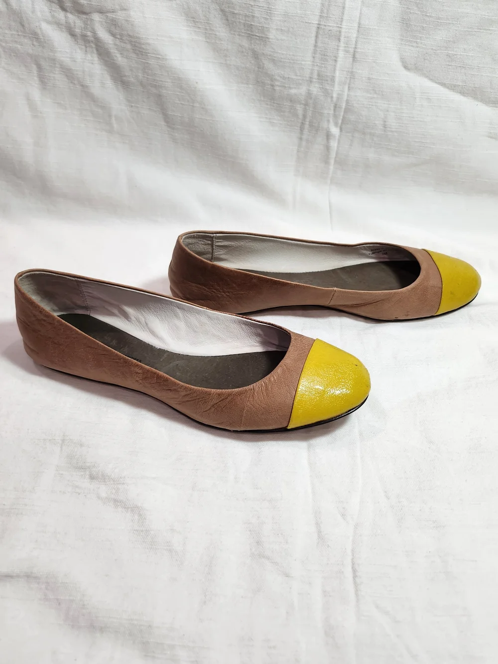 Pilcro and the Letterpress Tan Yellow Leather Cap Toe Ballet Flats Size 7M